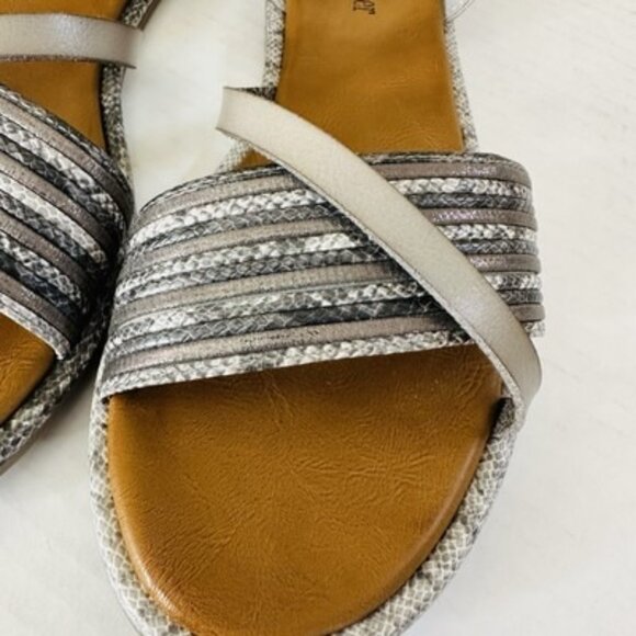 Olivia Miller Women Sandals Kailey Pewter Snakeskin Style Buckle Flats Size 11 - Picture 4 of 16